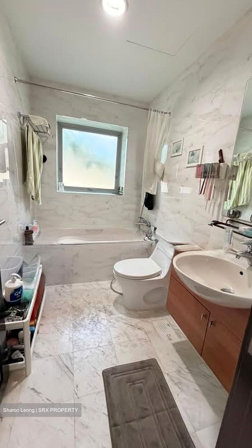 Whitewater (D18), Condominium #597504861